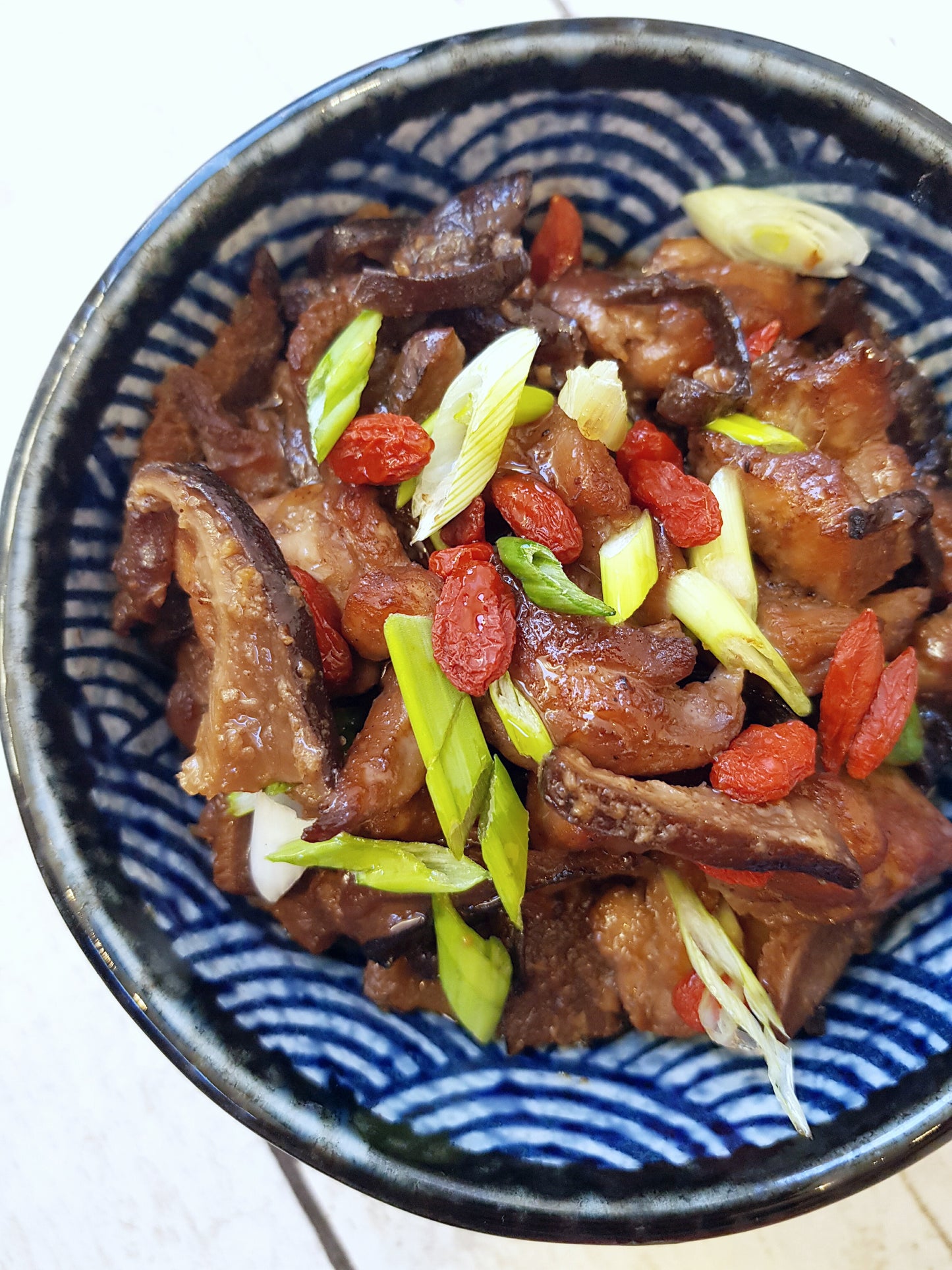 Meat - Braised chicken with shiitake and cloud ear mushroom (400g)